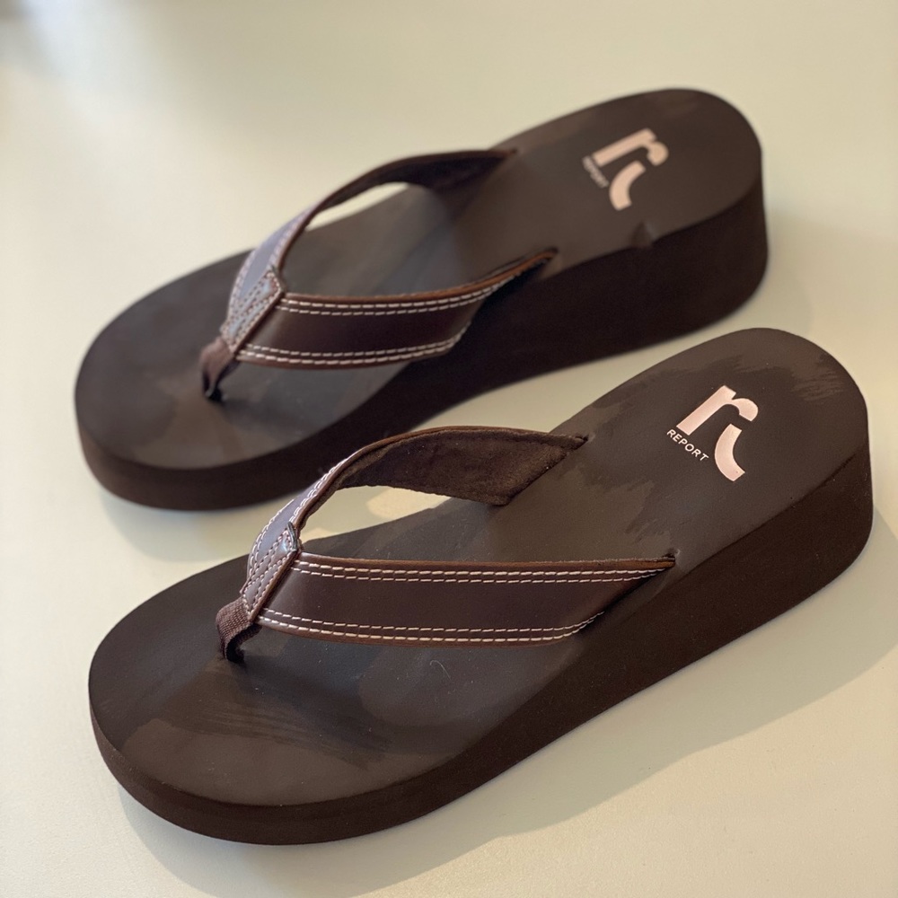 Brown Rubber Sponge Cushion Comfort Sandals - Picture 1 of 6